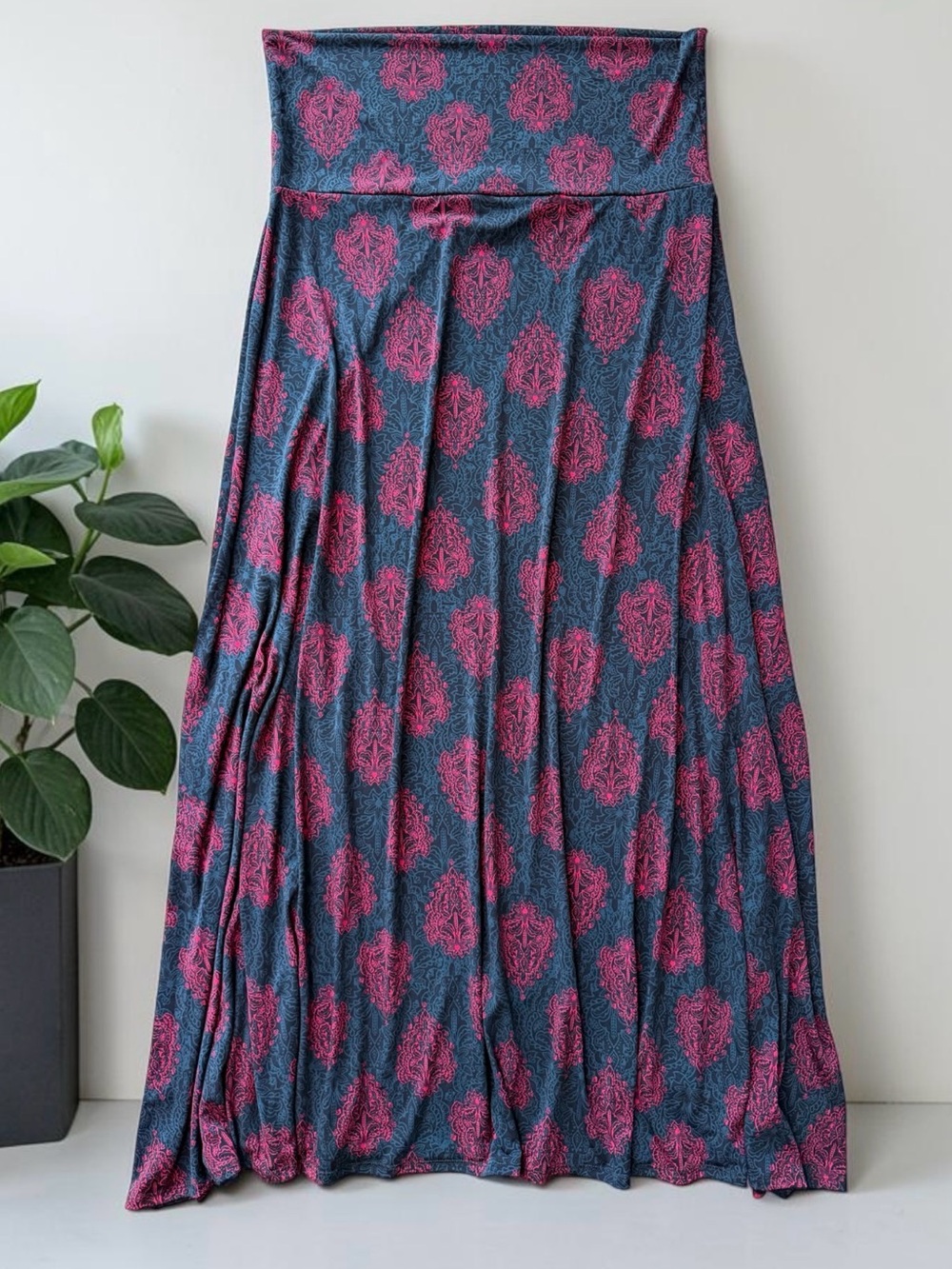 LuLaRoe Black Maxi Skirt with Magenta Floral Print - Picture 2 of 10